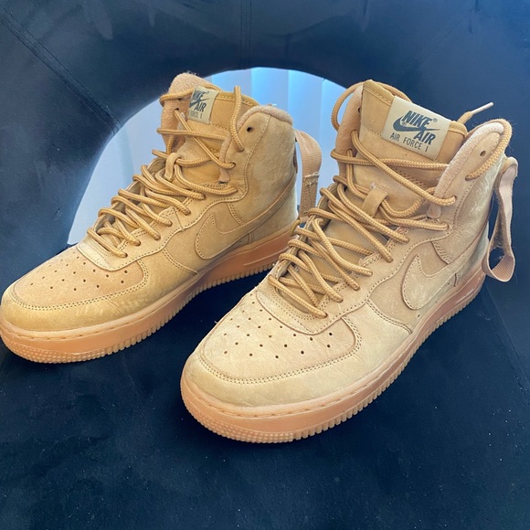 Women’s High-Top Air Forces - Picture 2 of 3